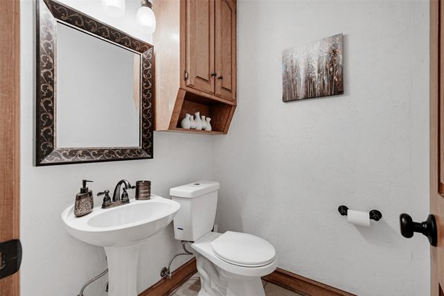 137 Lakeview Drive, Aledo, TX 76008