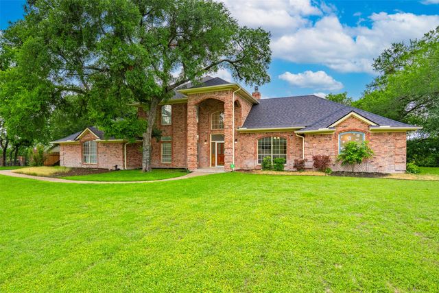 137 Lakeview Drive, Aledo, TX 76008