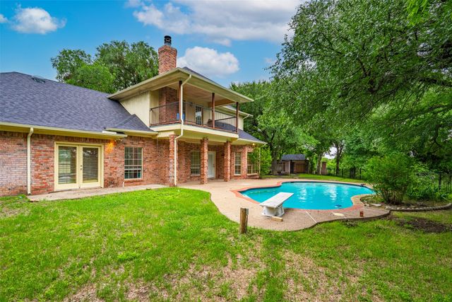 137 Lakeview Drive, Aledo, TX 76008