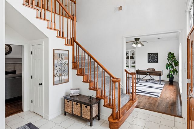137 Lakeview Drive, Aledo, TX 76008