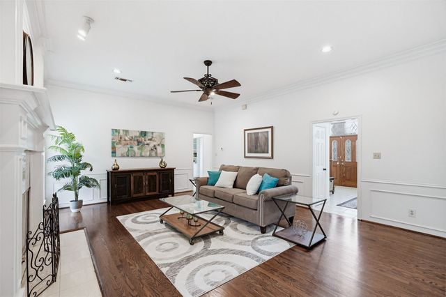 137 Lakeview Drive, Aledo, TX 76008