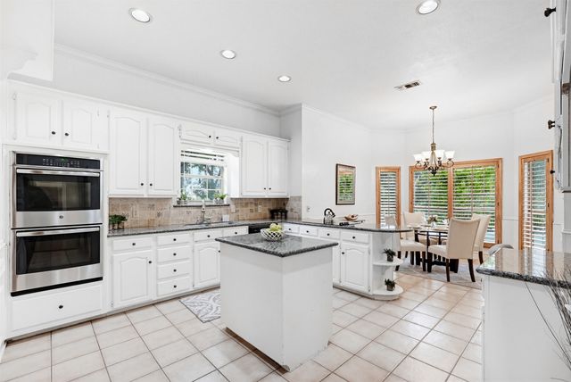 137 Lakeview Drive, Aledo, TX 76008