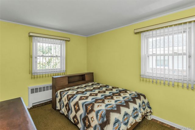 1812 Collins Street, Seaford, NY 11783