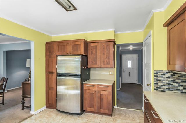1812 Collins Street, Seaford, NY 11783