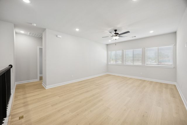 9109 Saddlecreek Drive, Dallas, TX 75243