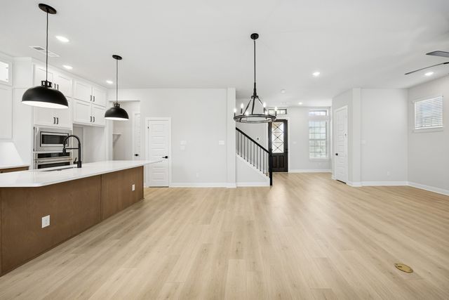 9109 Saddlecreek Drive, Dallas, TX 75243