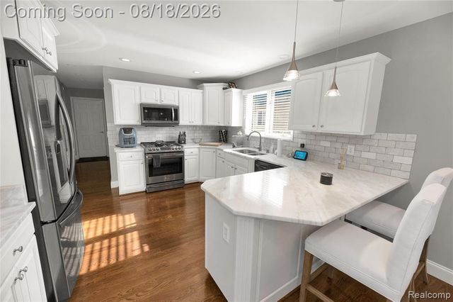 21797 Sabrina Drive, Macomb, MI 48044