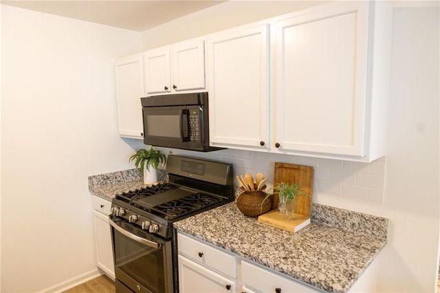2630 Rambling Way, Lithonia, GA 30058