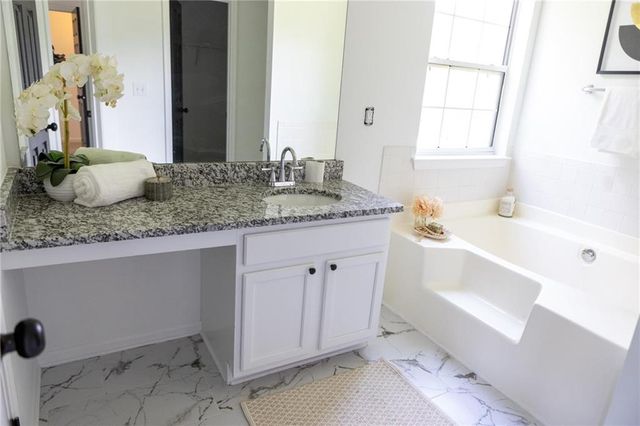 2630 Rambling Way, Lithonia, GA 30058
