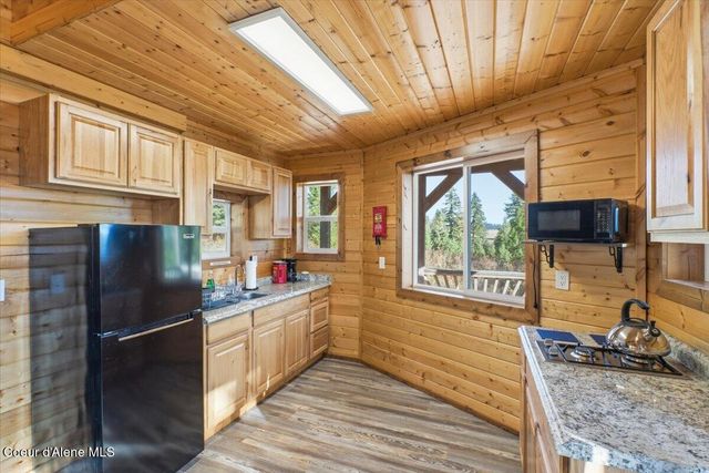 1435 Canyon Ridge Ln, Plummer, ID 83851