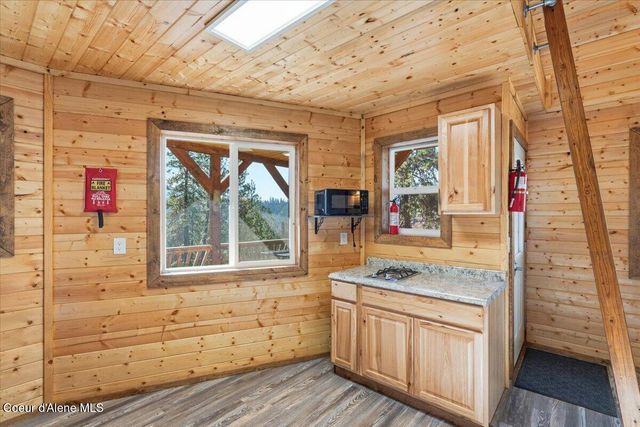 1435 Canyon Ridge Ln, Plummer, ID 83851