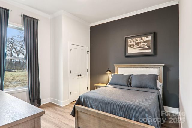 623 River Bottom Road, Fletcher, NC 28732