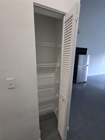 253 NE 2nd St 324, Miami, FL 33132