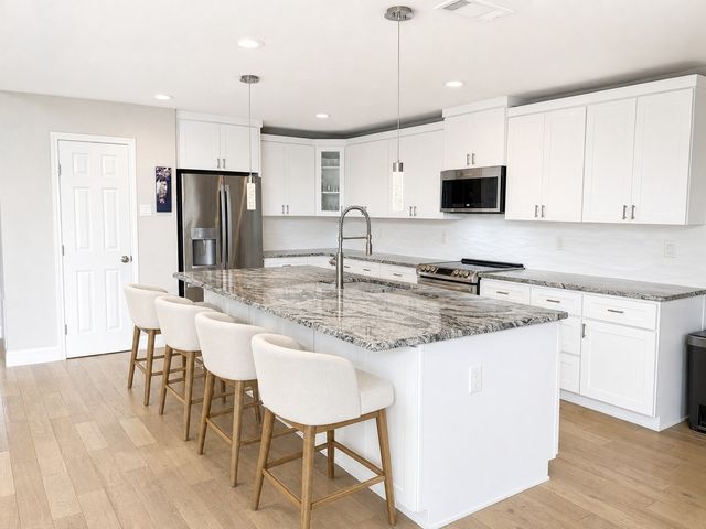16923 Park Hill Drive, Dallas, TX 75248