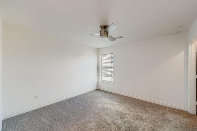 6621 N Main Street, Houston, TX 77009