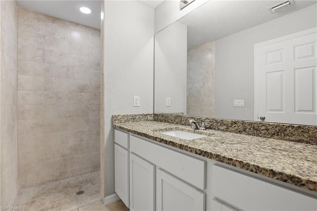 2812 NE 2nd PL, Cape Coral, FL 33909