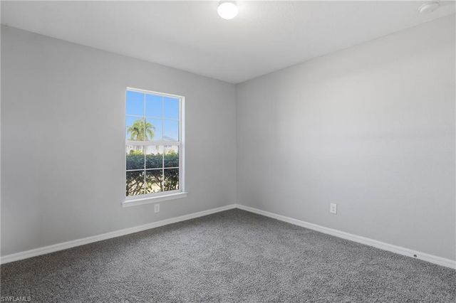 2812 NE 2nd PL, Cape Coral, FL 33909