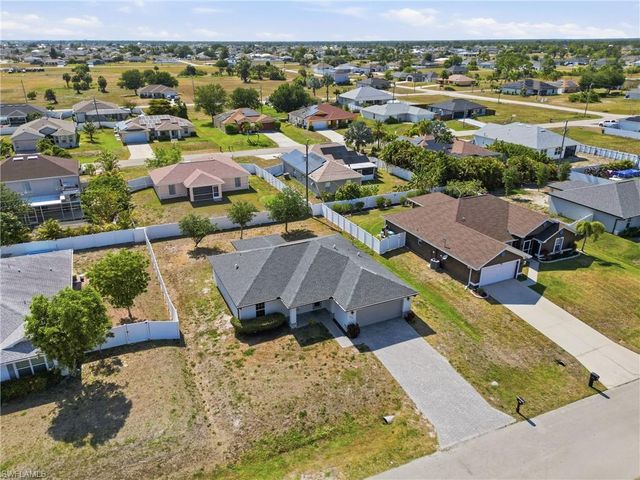 2812 NE 2nd PL, Cape Coral, FL 33909