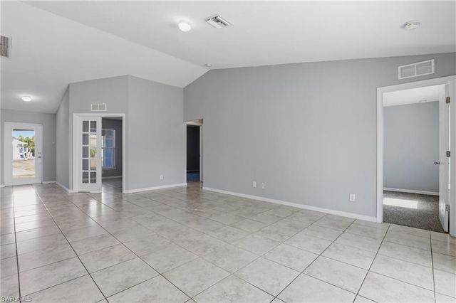 2812 NE 2nd PL, Cape Coral, FL 33909