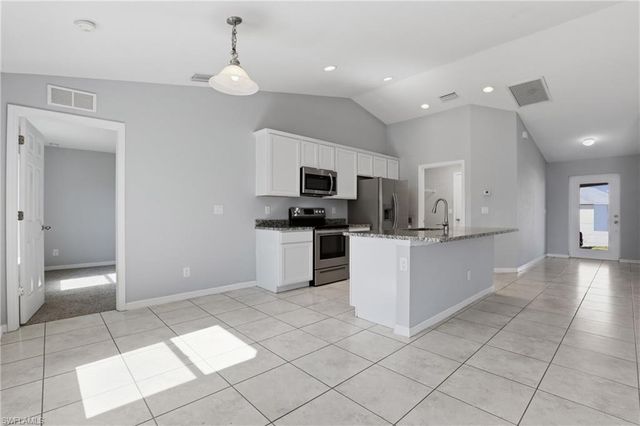 2812 NE 2nd PL, Cape Coral, FL 33909