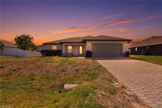 2812 NE 2nd PL, Cape Coral, FL 33909