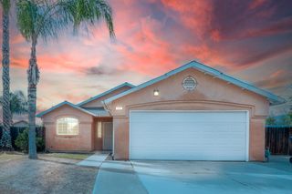 145 Cumberland Court, Tulare, CA 93274
