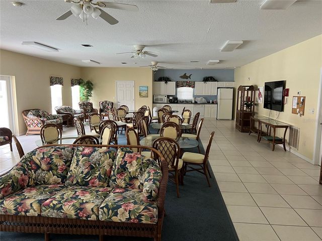 7060 STRAND CIRCLE 7060, Bradenton, FL 34203