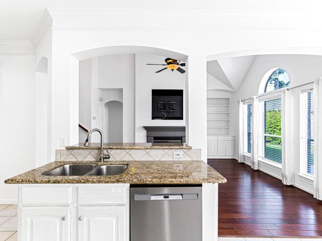 5407 Lake Place Drive, Houston, TX 77041
