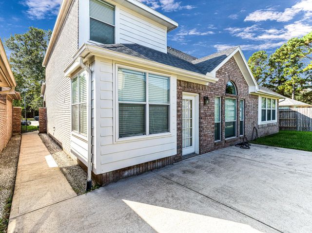 5407 Lake Place Drive, Houston, TX 77041