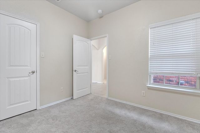 2035 Karsen Lane, Heartland, TX 75126