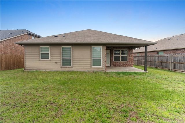 2035 Karsen Lane, Heartland, TX 75126