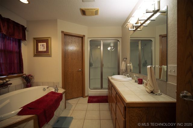 213 Laurel Street, Lone Grove, OK 73443