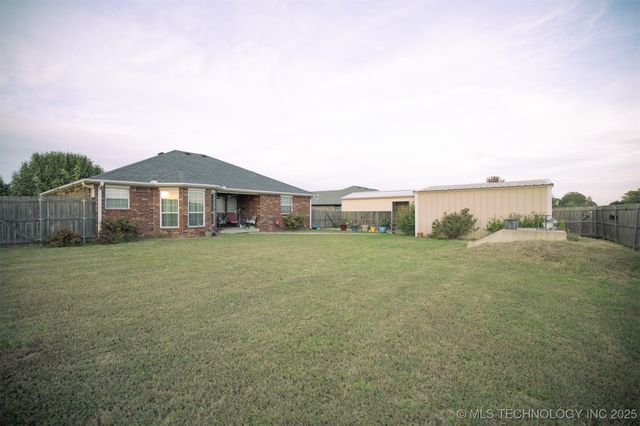 213 Laurel Street, Lone Grove, OK 73443