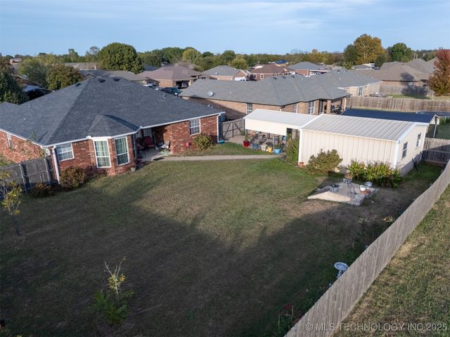 213 Laurel Street, Lone Grove, OK 73443