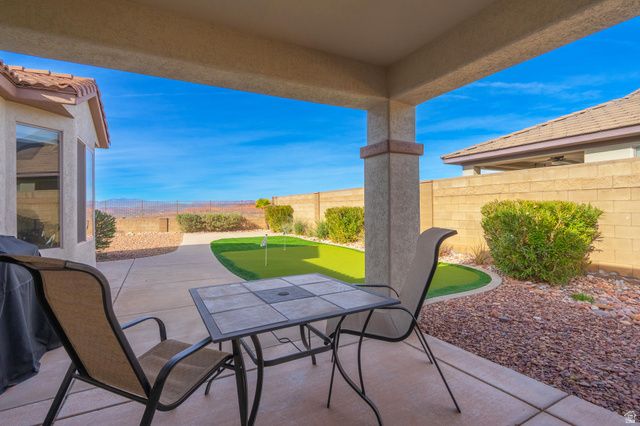 1163 N CROWN KING AVE, Washington, UT 84780