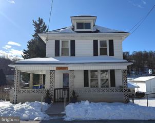 1420 S DUKE ST, York, PA 17403