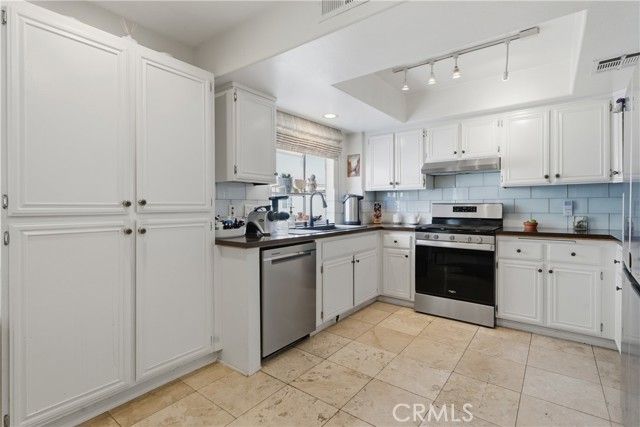 5340 Las Virgenes 11, Calabasas, CA 91302