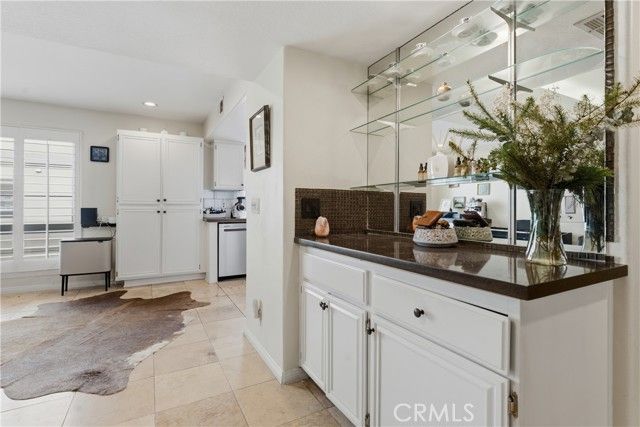 5340 Las Virgenes 11, Calabasas, CA 91302