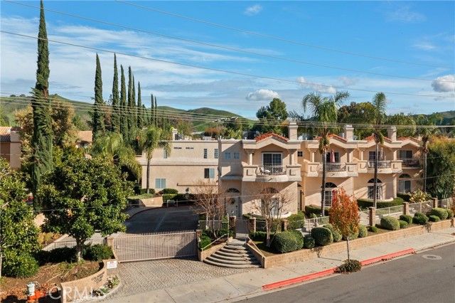 5340 Las Virgenes 11, Calabasas, CA 91302