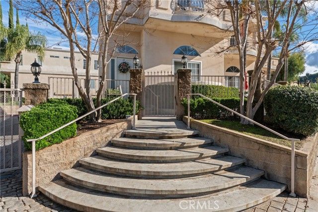 5340 Las Virgenes 11, Calabasas, CA 91302