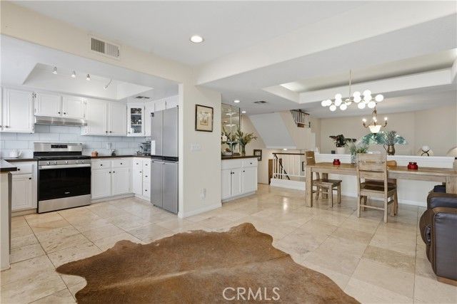 5340 Las Virgenes 11, Calabasas, CA 91302