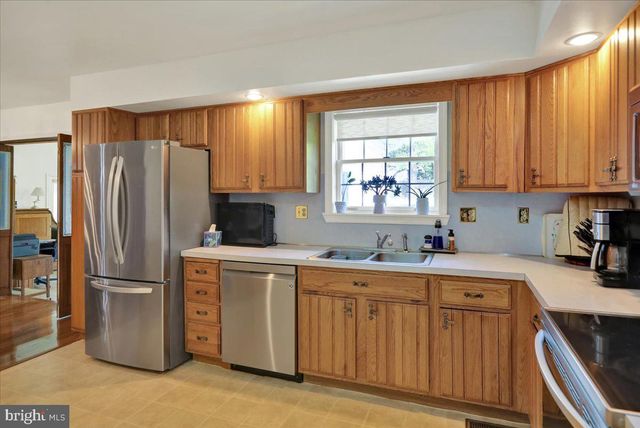 49 BERNE RD, Hamburg, PA 19526