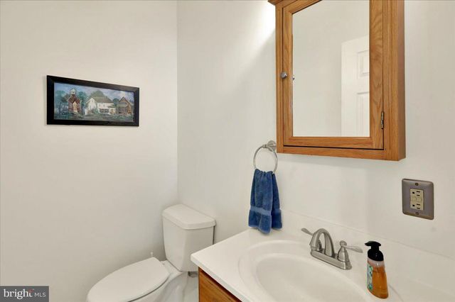 49 BERNE RD, Hamburg, PA 19526