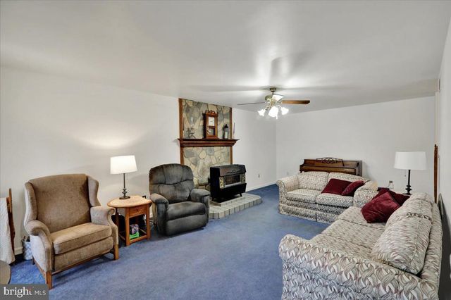 49 BERNE RD, Hamburg, PA 19526