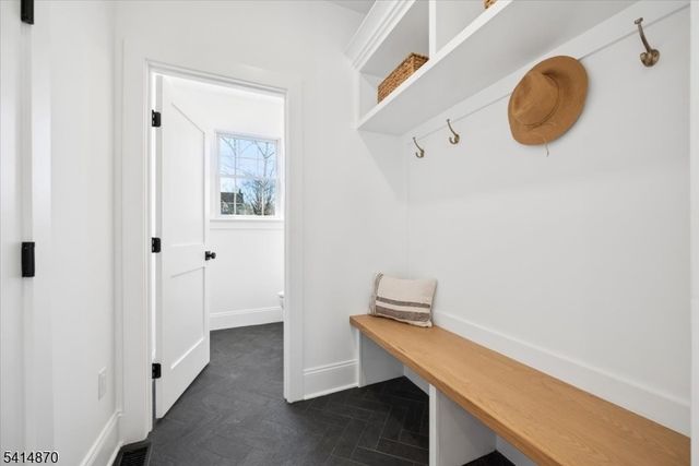 82 Washington Ave, Chatham Boro, NJ 07928