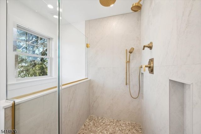 82 Washington Ave, Chatham Boro, NJ 07928