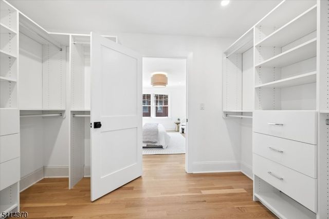 82 Washington Ave, Chatham Boro, NJ 07928