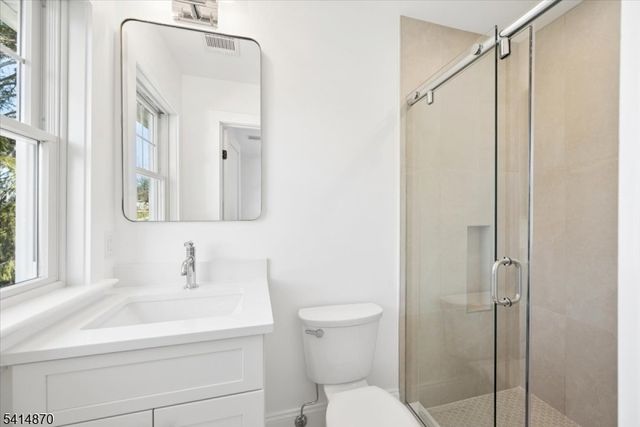 82 Washington Ave, Chatham Boro, NJ 07928