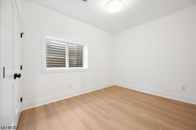 82 Washington Ave, Chatham Boro, NJ 07928