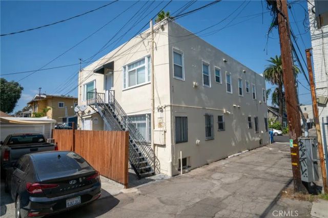 328 W 8th Street, Long Beach, CA 90813